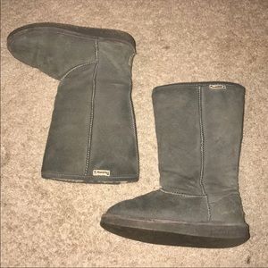 Bear paw boots size 6